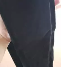 편하네요~ 근데 키가 155인데 아주살짝 무릎주변 쭈글거려요 제 키가 많이 작은건가봐요