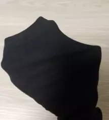 갑갑하지 않게 배를 잘 잡아줘서 좋습니다. 저번에 사고 마음에 들어서 요가용으로 추가