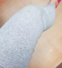 키가 작은편도 날씬한편도 아닌데 짱짱한?편은 아닌것 같아요ㅡ후기가 좋아서 샀는데 그