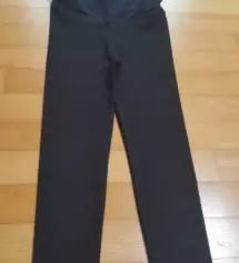 편하고 쭉쭉 늘어나서 좋네요 다만 키작맘 레깅스인데 밑단이 길어서 수선 했어요 ㅜㅜ