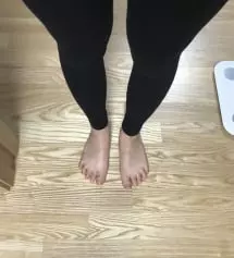 159.8에 61키로 32주차에요. 제키 제 다리길이에는 키작맘이 딱이네요. 둘다 키작맘으로