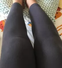 임신했을때 찰떡스판레깅스 m사이즈 사서 막달까지 너무 잘 입어서 출산후에도 입었는데