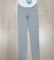 키가큰편이라 보통 레깅스 기장들이짧은느낌이었는데 이건길어요ㅋ
