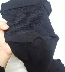 도톰하고 부드럽고 편하고 좋아요, 저는 초여름까지도 잘 입을 것 같아요. 진작 살 걸 