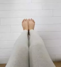 임신하고 레깅스 입을일이 있을것 같아서 블랙이랑 오트밀 두색상 주문했는데, 착용감은