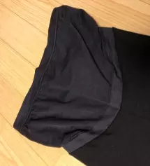 하루만에 받았어요~ 다리부분은 엄청 부들부들하진 않구요 그렇다고 까끌거리거나 불편