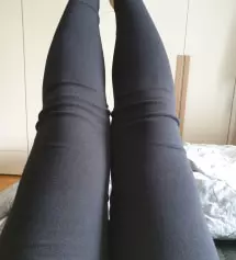 요즘 입기 딱좋아요 착붙고 도톰해요
