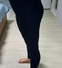 키작맘용으로 샀어요 길이감도 좋고 라인도 예쁘네요~ 배압박도 없고 너무 편해요 자주