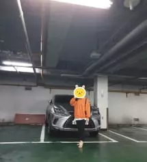 부드러워요. 다만 모델분과 키도 같고 해서 키작녀 샀는데 라벨만 키작녀고 상품은 표준