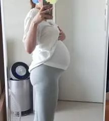 산부인과에서 하는 요가수업 들으려고 주문했는데, 정말 편합니다. 출산전까지 최애바지