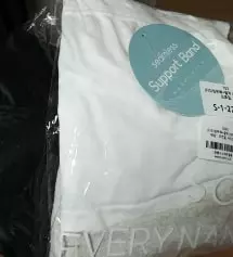 저는 레깅스라도 너무 조이는건 싫어해서 L샀는데 m샀으면 큰일날뻔했어요. 딱좋아요. 