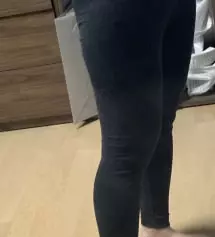 앞으로 쌀쌀해질 계절생각해서 구매했는데 두께감 딱 좋더라고요 배부분도 짱짱하니 배