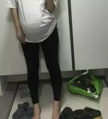 재질이 막 보드랍지는 않지만 배 감싸주는게 편하고 좋아요 
