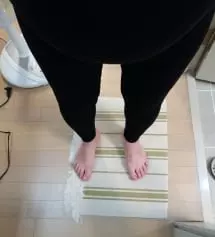 사이즈보려고 M사이즈 하나만 구입했는데 좀 답답하네요. 나쁘지는 않지만 편하지 않고