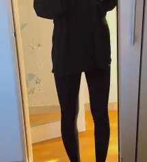 28주 167cm 블랙구매했는데 기장은 살짝 여유있네요.
