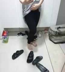 하체튼튼이라 라지사이즈샀는데 스판끼가 넘 좋고 배감싸주는부분이 넘 편해서 M사이즈