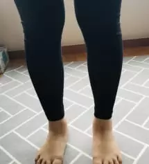 입어보니 진짜 편하네요~ 사이즈도 딱 맞고 무릎쪽이 좀 울긴 하지만 이상하진 않아요~