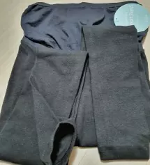 입다보면 늘어날지 모르겠는데 지금은 딱 맞아요
