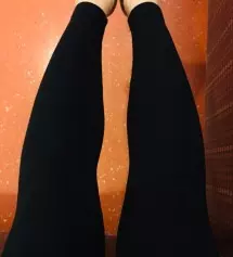 고민하다가 샀는데 넘 잘 잘산거같아요^^ 굉장히 쫀쫀해서 발목까지 헐렁이는데 없이 잘