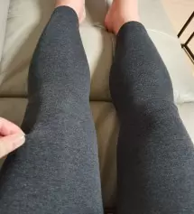 먹색이랑 진차콜 구입했는데 아주 무난해요. 살짝 도톰해서 이제부터 입을 수 있을 것 