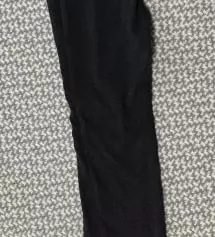 제 키로보면 키작맘이 맞겠으나 좀 길게 입고 싶어서 일반으로 주문했어요~ 일반도 괜찮