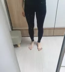 스몰이랑 고민하다가 배가 좀 나온편이라 m시켰는데 딱 좋아요~ 키는160이라 키작맘하니