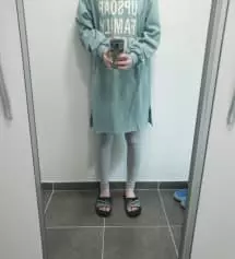 제봉선있는 허벅지 안쪽이 조금 가려워요~ 
