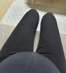 사이즈 딱 맞고 너무 편해요! 촉감도 좋고 두께도 요즘 입기 딱이예요ㅎㅎ진작 살걸 그