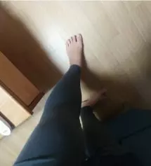 후기 보고 구입했어요. 임산부용이라 일반 레깅스처럼 핏되진 않으나 복부 등 전체적으