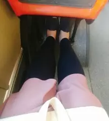 리뷰 보고 구입했어요. 먹색&블랙 구입했고 컬러감 공유하기 위해 착샷 및 두개 비