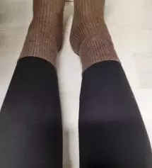 추천 사이즈는 m이었는나 하체 통통족이라 라지 구매 하였더니 편하게 잘 맞아요. 조금