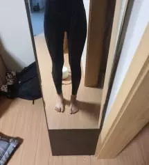 아직 배가 나오진 않았는데 고무줄 있는 바지가 좀 불편해서 레깅스 구매해봤습니다. 너