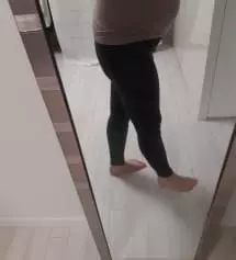 겨울엔 찰떡스판 피치기모 입었는데 봄엔 보다 얇은 거 찾아서 요걸로 구매했네요~쌀쌀