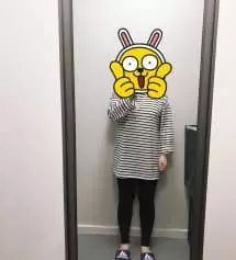 1+1이라서 잘 샀어요ㅎㅎ 게다가 키작맘 버전이라 길이가 딱 맞았어요! 생각보다 두껍지