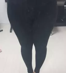 배가 나오기 시작하니 일반 레깅스도 힘들었는데 이건 정말 너무너무 편해서 앉고 일어