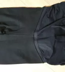 사이즈도좋고 편해요. 배부분이 답답하지도 않고 딱 좋아요.