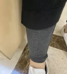 쫀쫀하고 따뜻하고 만족해요 젤큰거사면 만삭까지도 입을수있겠네요