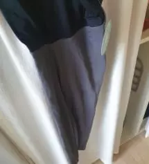 색은 너무 맘에들고 키작맘 160인데 짧지도 길지도 않게 딱 좋아요. 다만 이상하게 사타