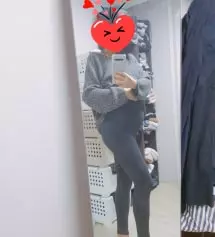 배송일줄넘게걸려서오늘받앗네여ㅜ그래도오늘받은옷들이다맘에들고편해서만족🙂 특히 찰