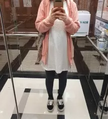 배가 점점 나오기 시작하니 배를 쪼이는 옷이 너무 불편하더라구요 그래서 구입했는데 