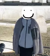 너무 두껍지도 않고 두께 딱 좋아요 배부분도 제가 만삭이라 밑에가 조금 쪼이는데 위에