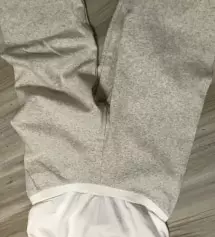 레깅스 오트밀 사진보다 밝아요 질도 좋고 배부분도 편해요