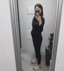 162cm 키작맘 사이즈 딱 맞네요. 22주 58kg 배부분 딱맞고 좋아요. 흘러내리지 않아서 