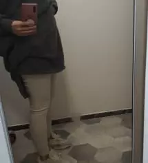 찰떡 피치 살까 고민하다가 그냥 찰떡스판 샀는데 사실 한겨울에 입기는 조금 얇기는 해