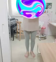 임산부옷이라 배는 편한데 다리부분은 저한테는 좀 타이트해요 