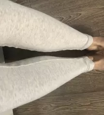 임신후 첫 레깅스 구매해요. 넉넉하게 입으려고 M 샀는데 딱 좋네요:)