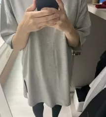 조금 커서 주름이 지긴 하는데 집에서 편하게 입기 괜찮을거 같아요. 밴드 신축성도 좋