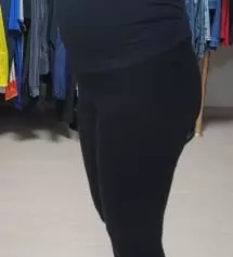 임신하고 주로 원피스위주로 입는데 날씨가 추워져서 레깅스를 구매했습니다.편하게 입