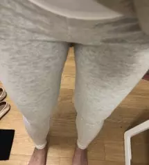 키작맘을 입다가 품절이여서 S 구매 했는데, 잘 맞아요. 근데 기본적으로 소임에서 구매