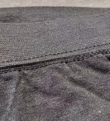 색깔도 어떤 옷에나 무난하게 잘 맞을 것같고 사이즈도 편안해요 아직은 배가 많이 안 